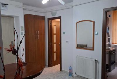 Apartament cu 3 camere decomandat în Precista - 1