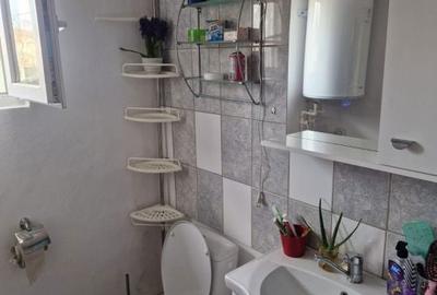 Casă cu 2 camere cu Teren 1686 Mp în Găvănești - 8
