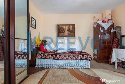 Casă cu 5 camere cu Teren 3365 Mp în Conțești - 2