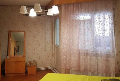 Apartament cu 3 camere decomandat în Călărași - 5