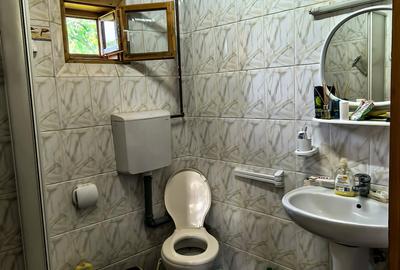Casă individuală cu 4 camere cu Canalizare în Central - 4
