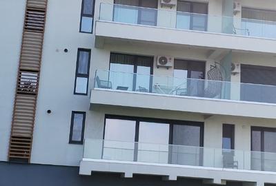 Apartament cu 3 camere decomandat, mobilat în Central - 12