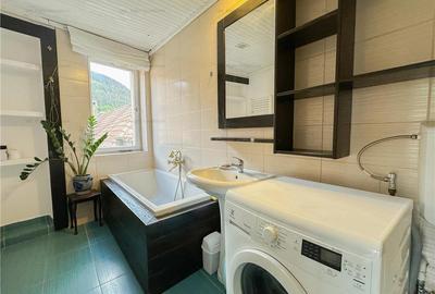 Apartament cu 3 camere decomandat în Schei - 7