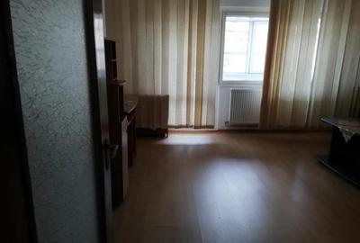 Apartament cu 2 camere semidecomandat în Vitan - 2