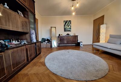 Cu acces facil spre Centru. Etajul 2. GARAJ SUB BLOC SI BOXA. - 3