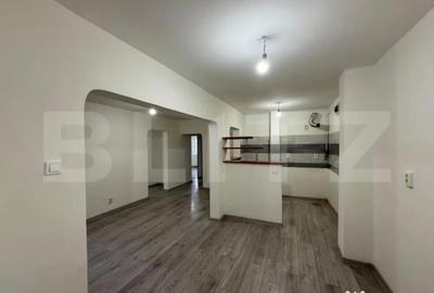 Apartament cu 4 camere decomandat în Central - 2