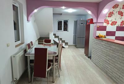 Casă cu 4 camere în Băcești - 2
