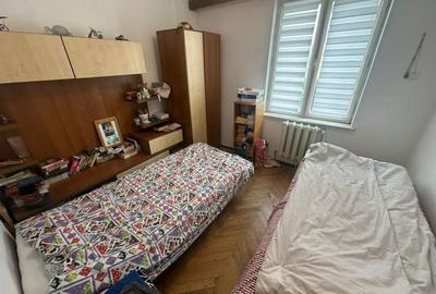 Apartament cu 4 camere decomandat, mobilat în Cugir - 3