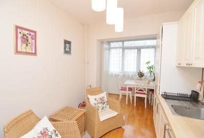 Apartament cu 3 camere decomandat, mobilat în Titulescu - 16