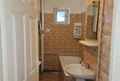 De inchiriat apartament cu trei camere - 4