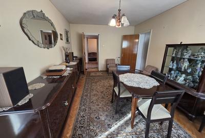 Apartament cu 4 camere semidecomandat în Titan - 9