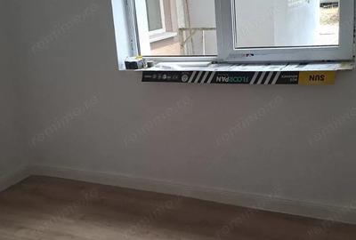 Apartament cu 3 camere decomandat în Central - 1