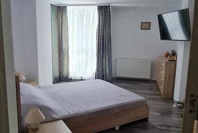 Apartament cu 3 camere decomandat în Central - 1