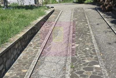 Casă cu 5 camere cu Teren 763 Mp în Mislea