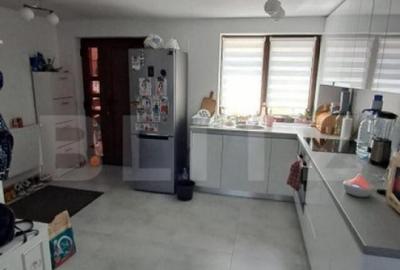 Casă cu 5 camere cu Canalizare în Sânnicoară - 30