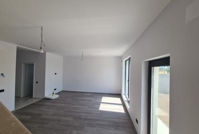 Casă individuală cu 4 camere cu Teren 250 Mp în Odăi - 11