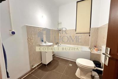 Apartament cu 4 camere semidecomandat în Central - 4