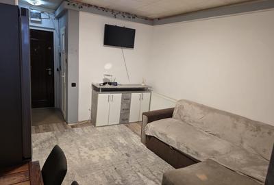 Garsonieră decomandată în Exterior Vest