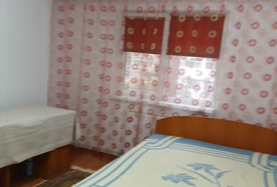 Inchiriez Apartament 2 Camere Decomandat, Donici 2 - 1