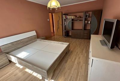 Apartament cu 3 camere decomandat în Central - 3