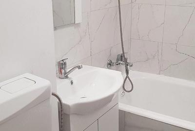 Garsonieră semidecomandată în Titan