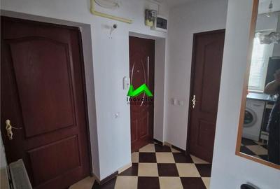Apartament cu 3 camere în Central - 1