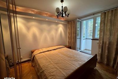 Apartament cu 3 camere decomandat în Central - 1