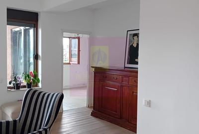 Apartament cu 4 camere în Cișmigiu