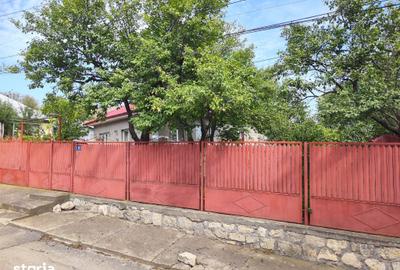 Casă cu 4 camere cu Teren 817 Mp în Gura Vadului