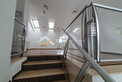 Casă individuală cu 8 camere cu Canalizare în Calea București - 6