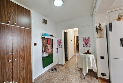 Apartament cu 2 camere decomandat în Berceni