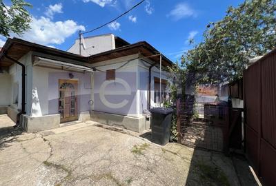 Casă individuală cu 4 camere cu Canalizare în Apărătorii Patriei - 25