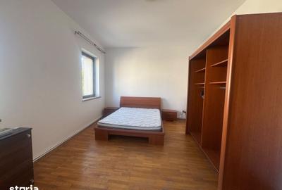 Apartament cu 3 camere decomandat în Centrul Civic