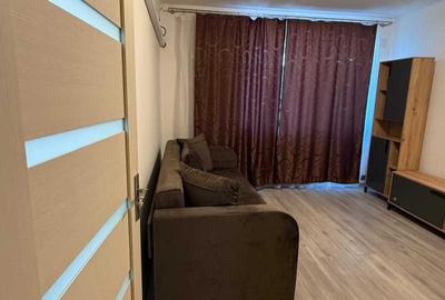 Apartament cu 2 camere semidecomandat în George Enescu