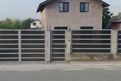 Casă cu 4 camere în Valu lui Traian
