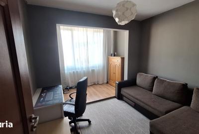 Apartament cu 4 camere în Central
