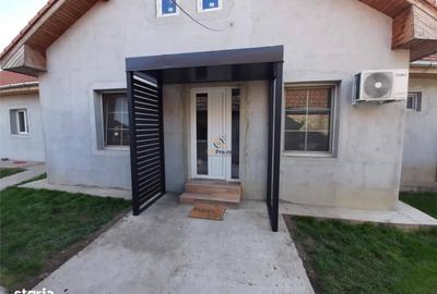 Casă cu 4 camere în Cenei