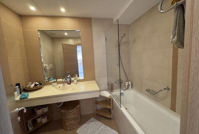 Apartament cu 2 camere decomandat în Văcăresti