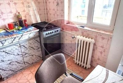 Apartament cu 3 camere decomandat în Rahova