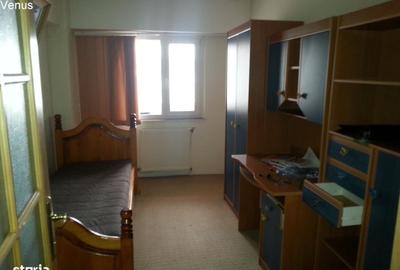 Apartament cu 4 camere în Central