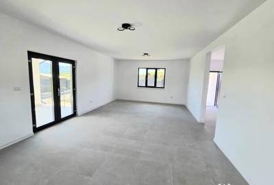 Casă cu 3 camere în Exterior Vest - 17