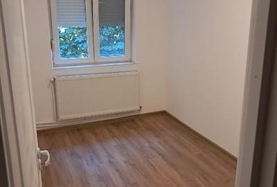 Apartament cu 3 camere semidecomandat, mobilat în Solidarității - 2