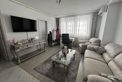 Apartament cu 2 camere semidecomandat în Roșu