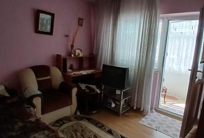 Apartament cu 3 camere decomandat în Delfinariu - 12