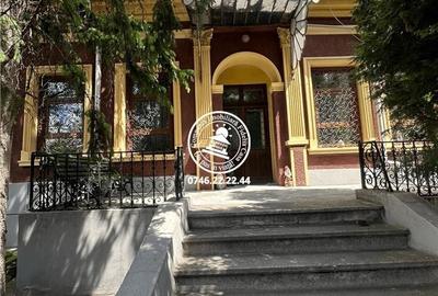 Casă cu 4 camere în Aroneanu