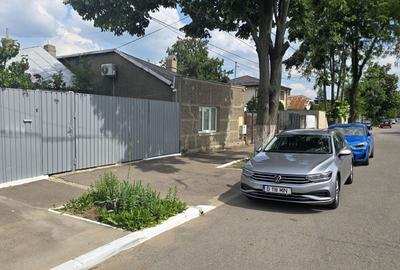 Casă cu 3 camere decomandat în Costi - 1
