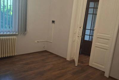 Apartament cu 2 camere semidecomandat în Ultracentral