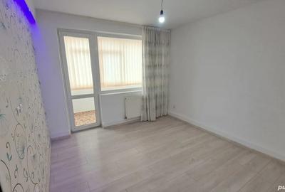 Apartament cu 3 camere decomandat în Calea Galați - 2