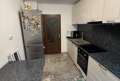 Apartament cu 3 camere decomandat, mobilat în Între Lacuri - 1