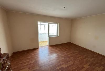Apartament cu 3 camere decomandat în Câmpineanca - 9